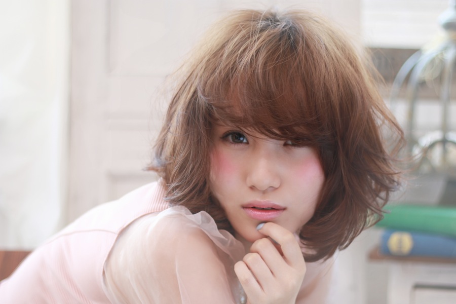 繊細な前髪に気づくか気づかないか。。。 anmani スタイリスト斉藤厚 オフィシャルブログ